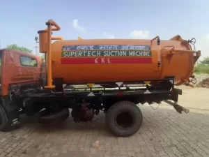 Read more about the article Super Sucker Machine : Revolutionizing Industrial Cleaning